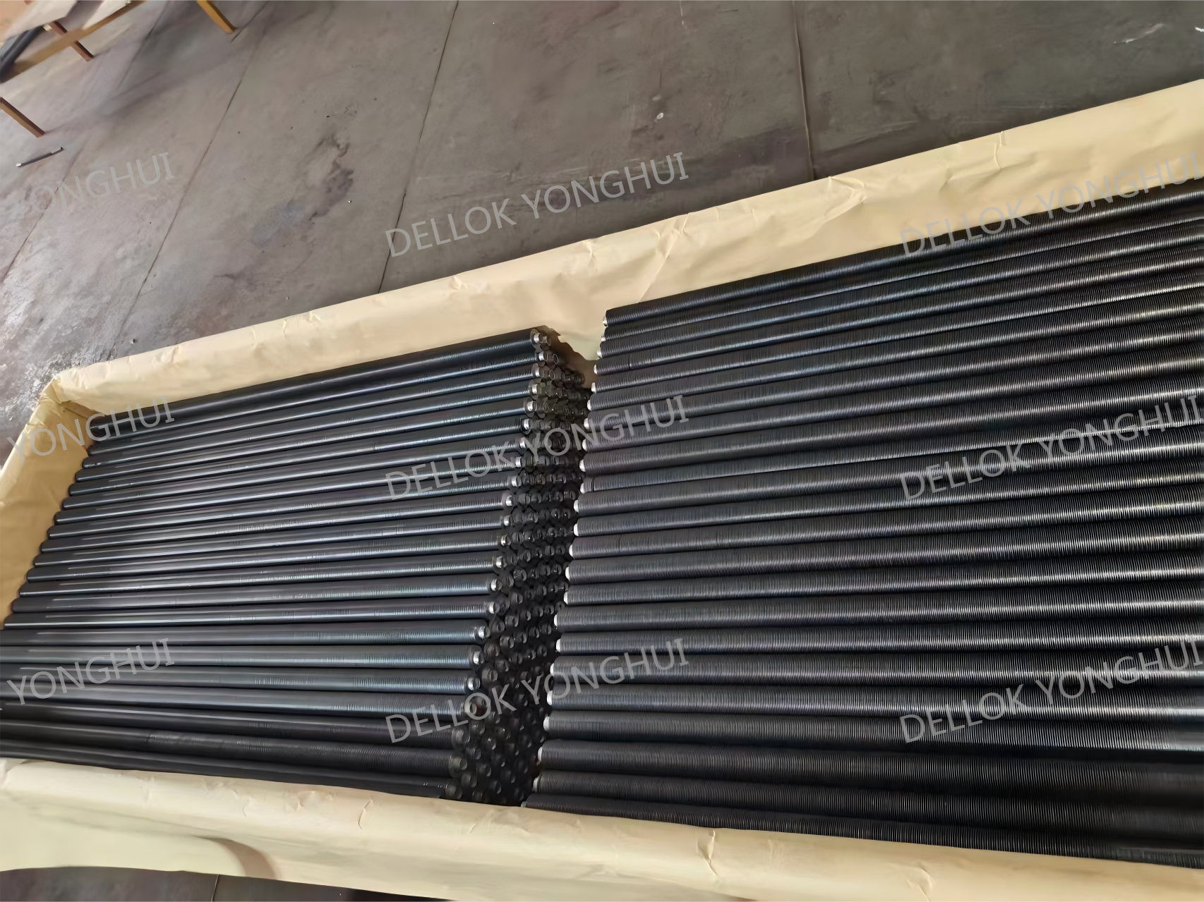 최신 회사 블로그 유럽 시장에 레이저 용접 핀 튜브의 첫 번째 대의 성공적인 배송을 따뜻하게 축하합니다!