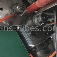 DELLOK  탄소강은 415V 10FPI 강관 피닝 기계를 밀어냈습니다